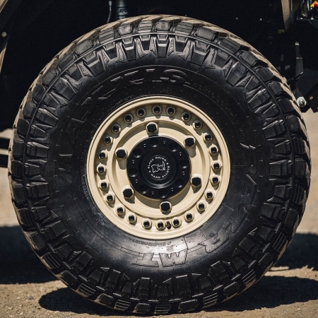 Cerchio Black Rhino Hard Alloys Armory Desert 20x12